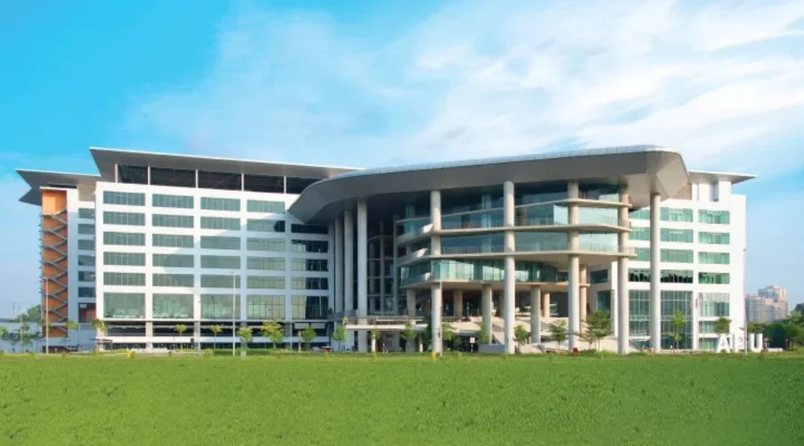 Asia Pacific University (APU)